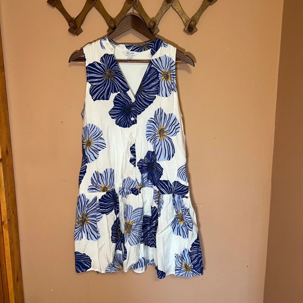 NWT Nine West Blue and White Floral Tiered Ruffle Hem Button Front Dress